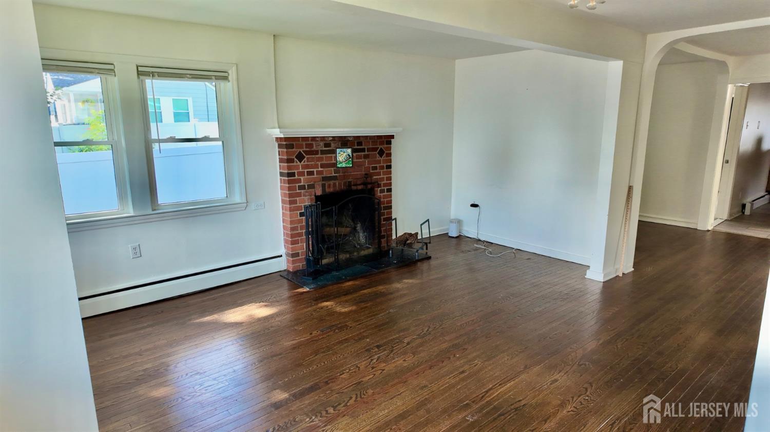 1142 Woodmere Drive