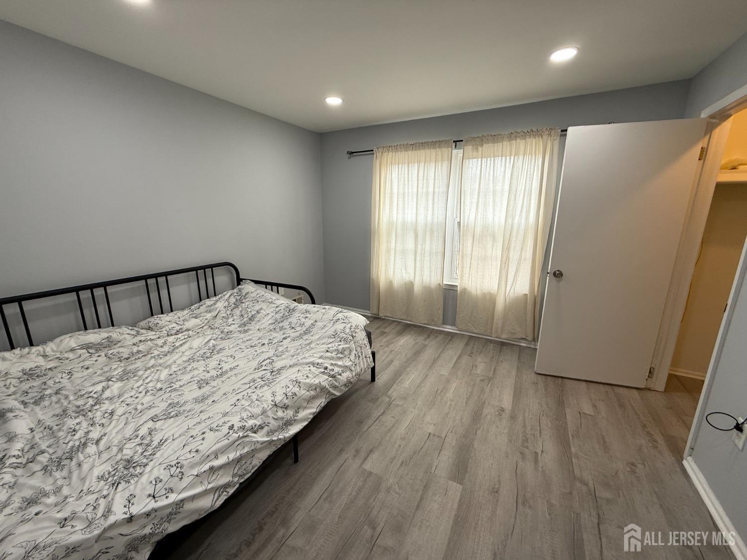 104 Morgan Place, East Brunswick, New Jersey image 8