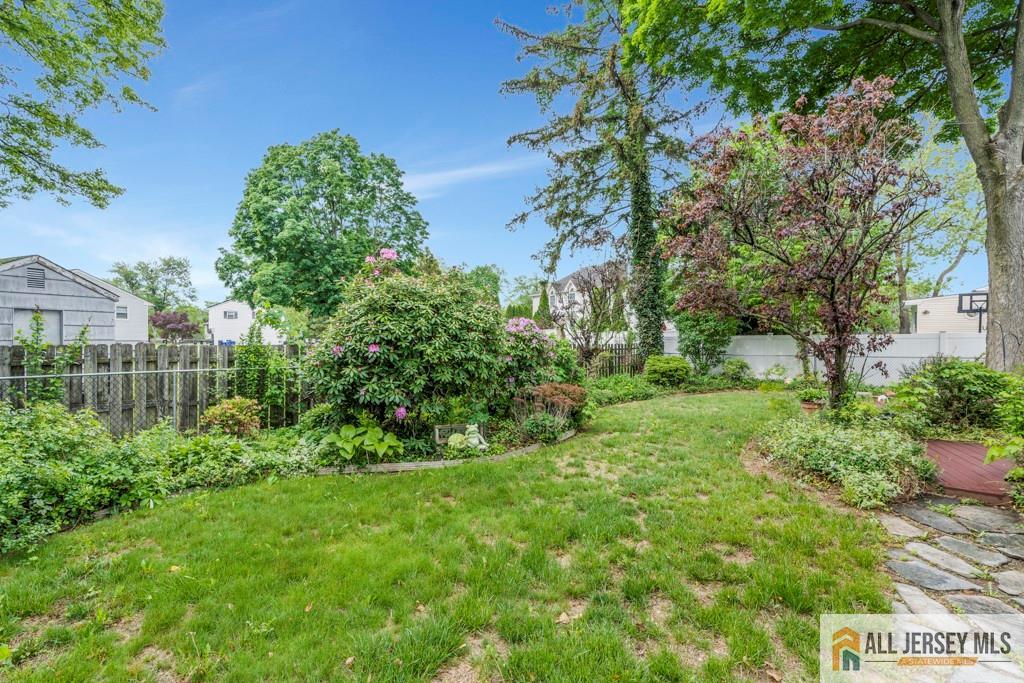 10 Lauri Lane, Middlesex, New Jersey image 30