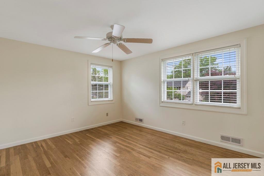 10 Lauri Lane, Middlesex, New Jersey image 21