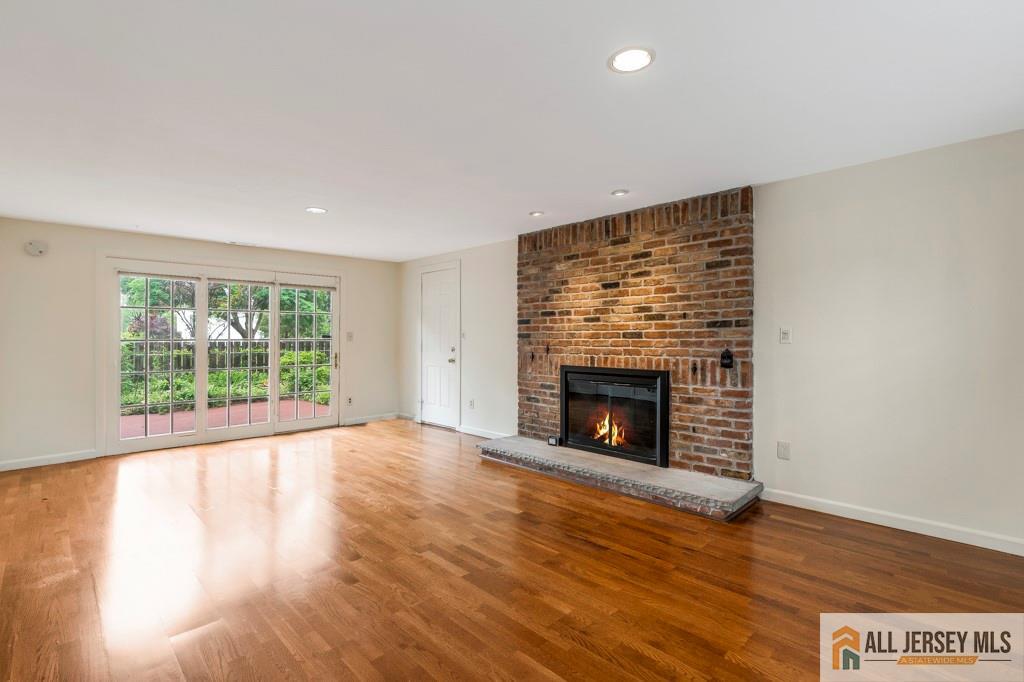 10 Lauri Lane, Middlesex, New Jersey image 9