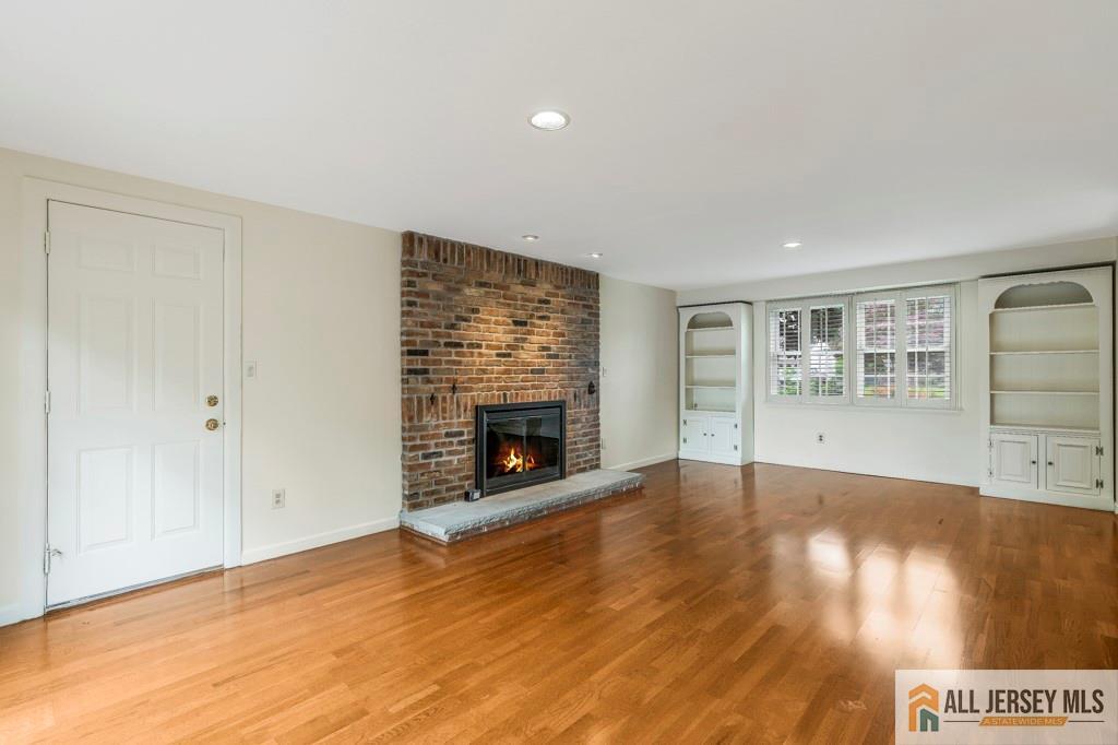10 Lauri Lane, Middlesex, New Jersey image 8