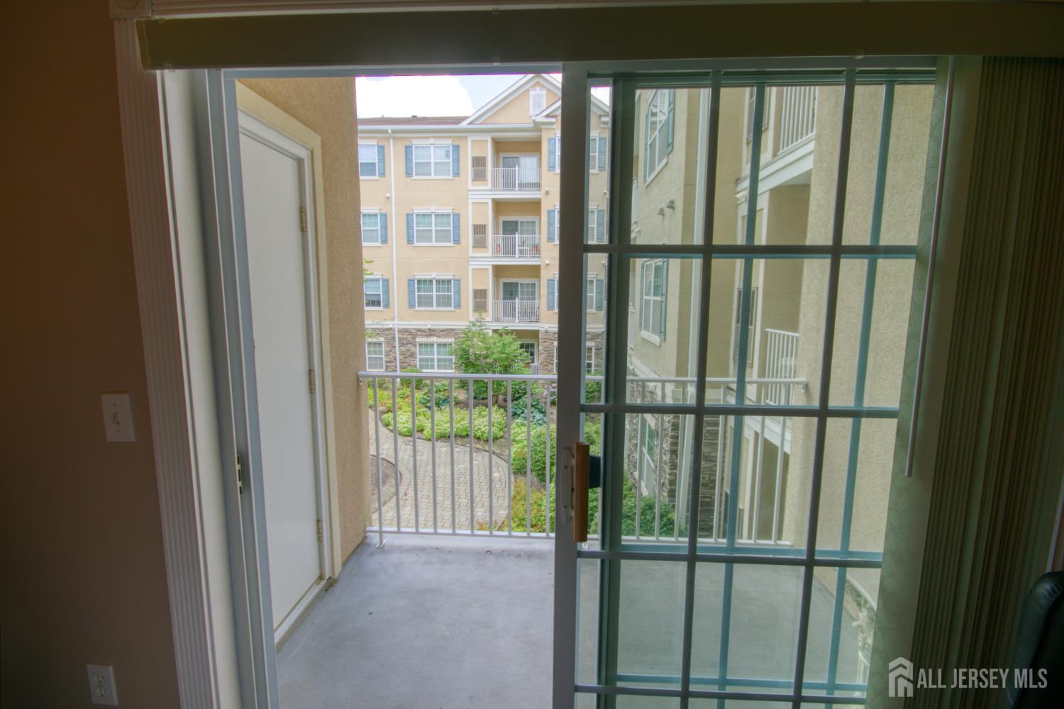 East Brunswick, New Jersey 08816, United States, 2 Bedrooms Bedrooms, ,2 BathroomsBathrooms,Residential,Coming Soon,177476