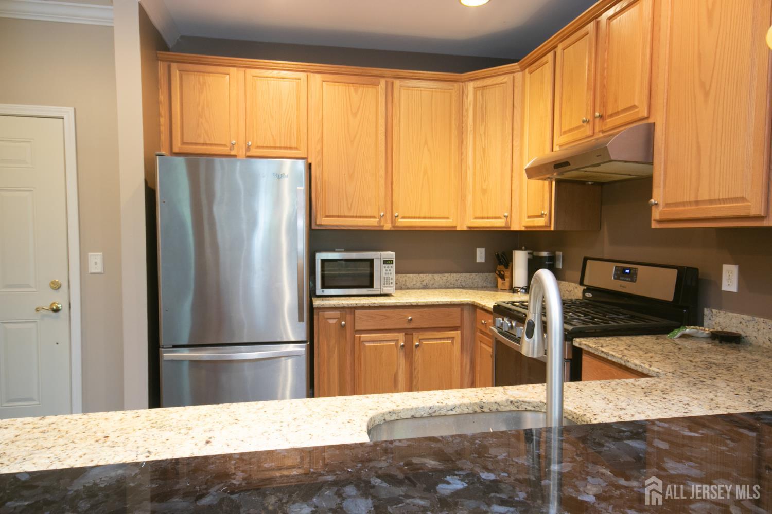 East Brunswick, New Jersey 08816, United States, 2 Bedrooms Bedrooms, ,2 BathroomsBathrooms,Residential,Coming Soon,177476