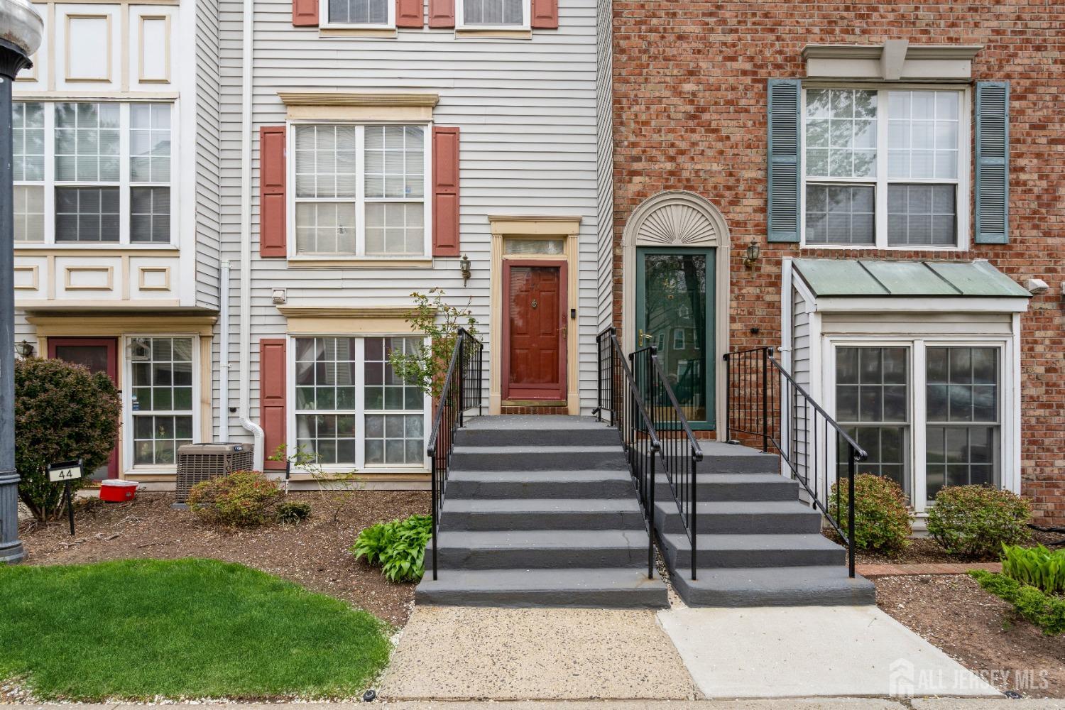 43 Howard Court, Newark, New Jersey image 1