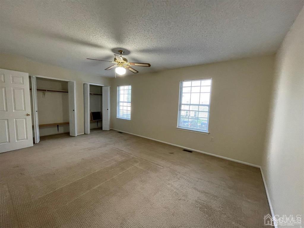 North Brunswick, New Jersey 08902, United States, 3 Bedrooms Bedrooms, ,3 BathroomsBathrooms,Residential,Active,119511