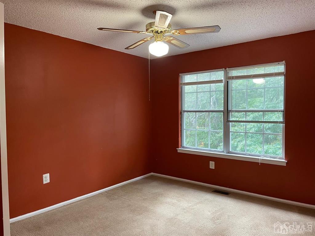 North Brunswick, New Jersey 08902, United States, 3 Bedrooms Bedrooms, ,3 BathroomsBathrooms,Residential,Active,119511