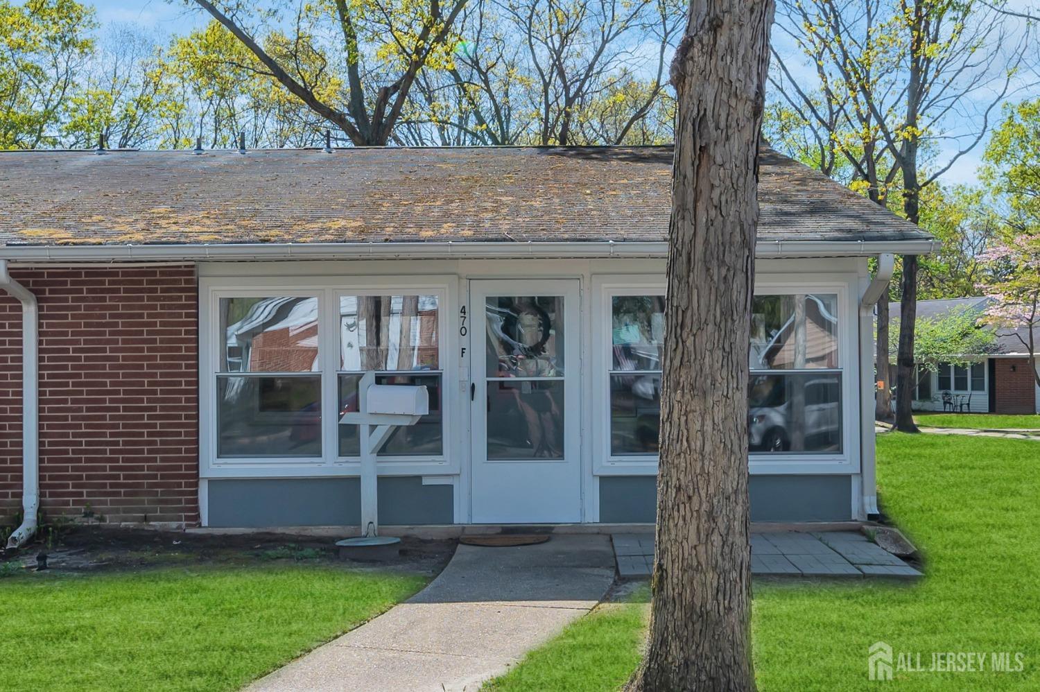 470 Thornbury Court #F, Lakewood, New Jersey image 1