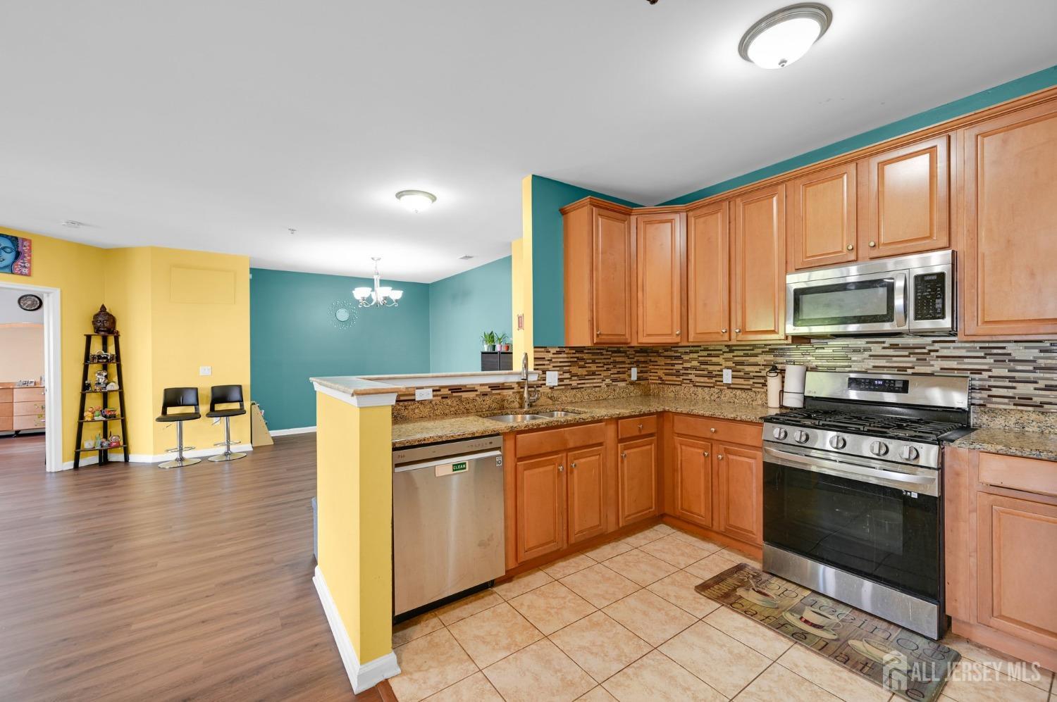 2022 Edward Stec Boulevard, Edison, New Jersey image 16