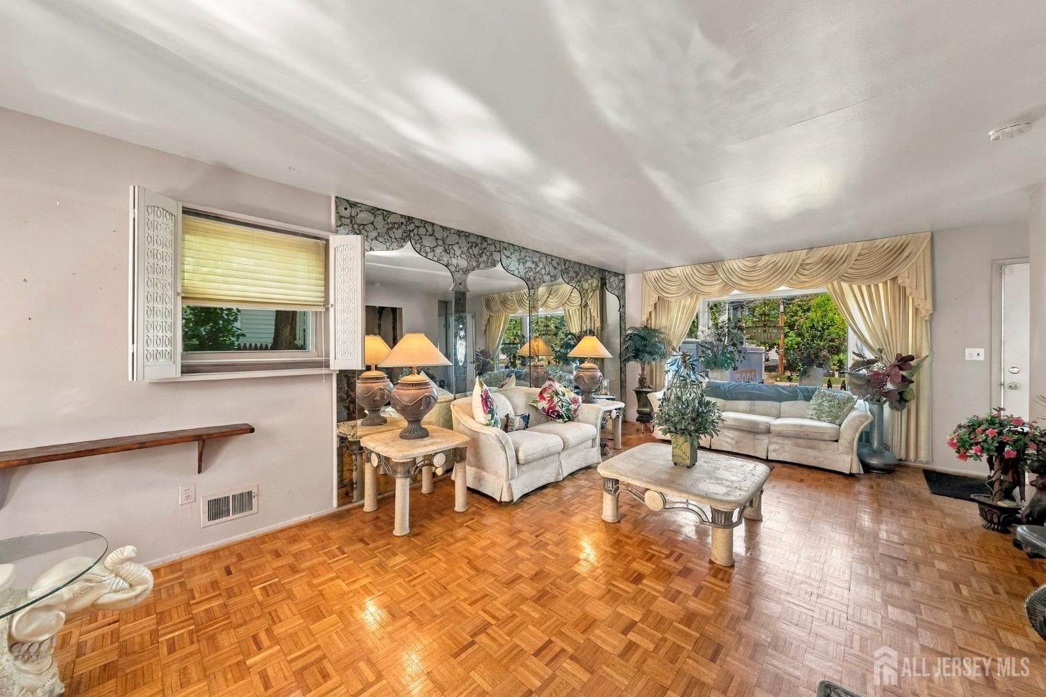 308 Watson Avenue 10