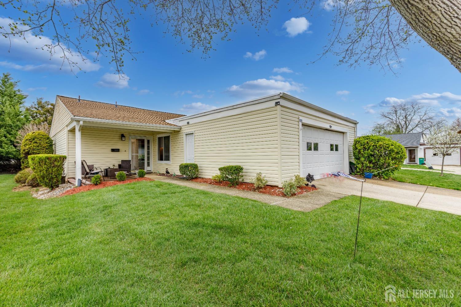 50 Juniper Plaza #B, Monroe Township, New Jersey image 2