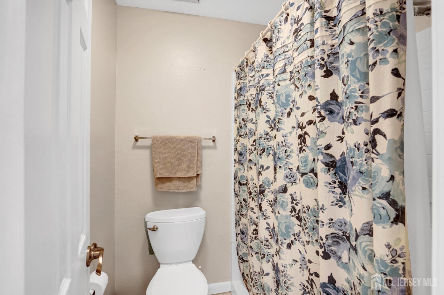 50 Juniper Plaza #B, Monroe Township, New Jersey image 17