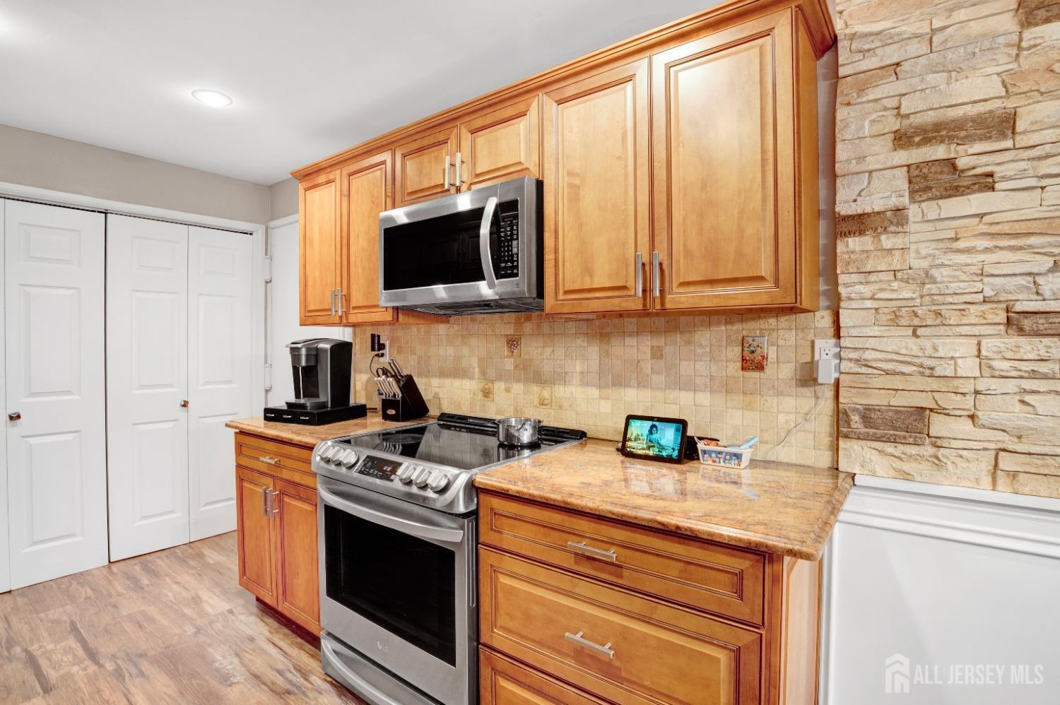 50 Juniper Plaza #B, Monroe Township, New Jersey image 11