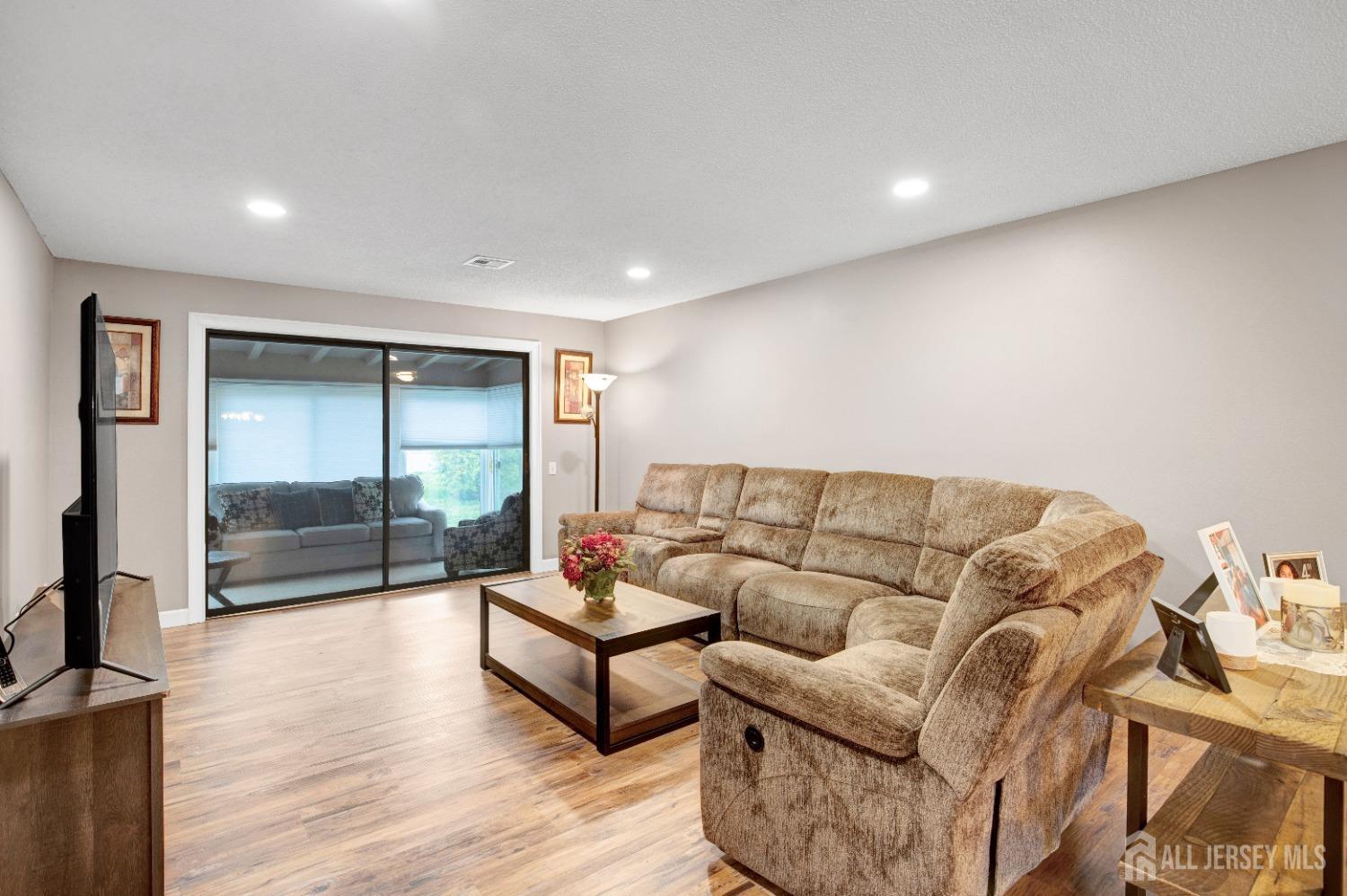 50 Juniper Plaza #B, Monroe Township, New Jersey image 13