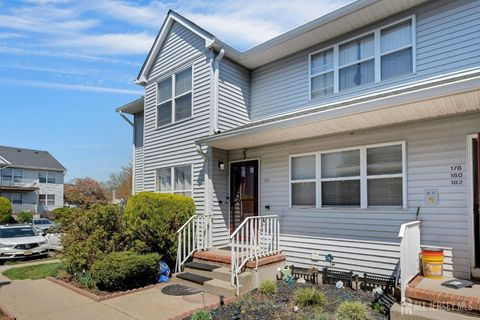 Condo For Sale - 177 Bexley Lane<br/> Piscataway, NJ 08854