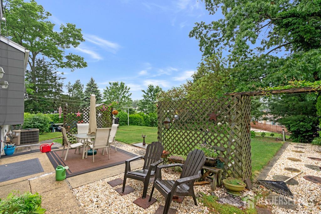 38 Foothills Drive, South River, New Jersey image 5