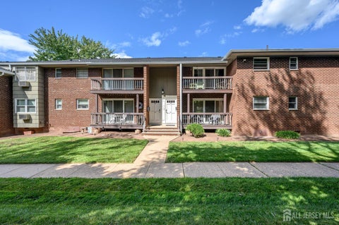 Condo For Sale - 18 Deanna Drive #47<br/> Hillsborough, NJ 08844