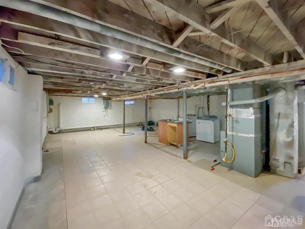 15 Race Track Road, East Brunswick, New Jersey image 11