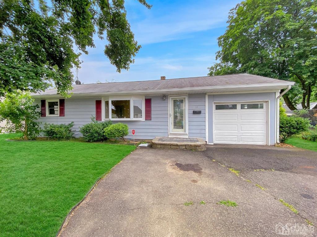 15 Race Track Road, East Brunswick, New Jersey image 1