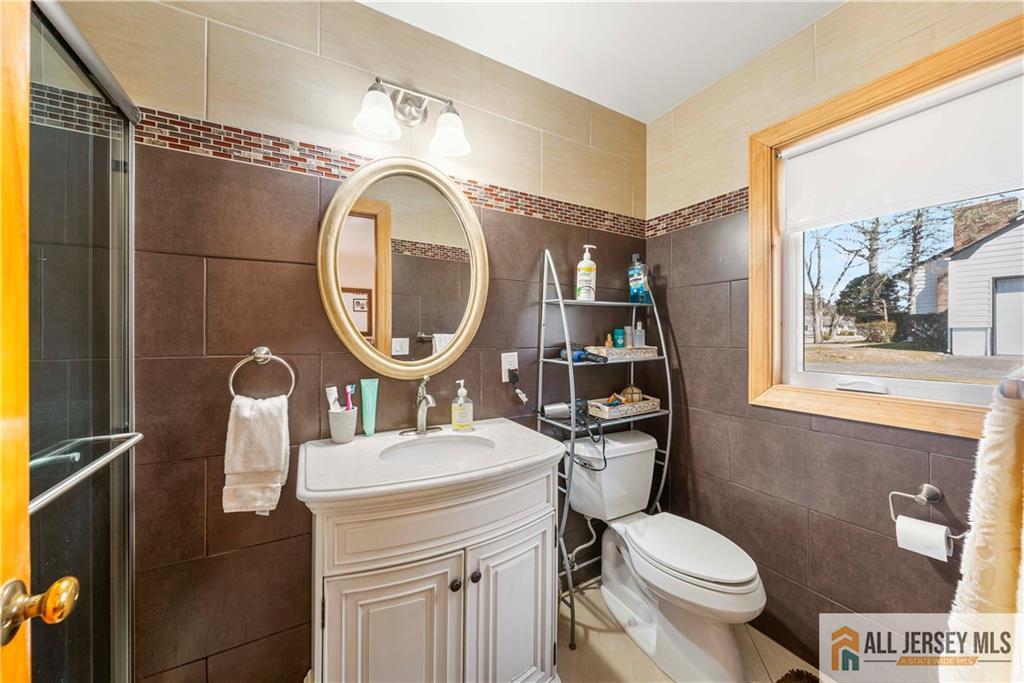 7 Madaline Drive, Edison, New Jersey image 17