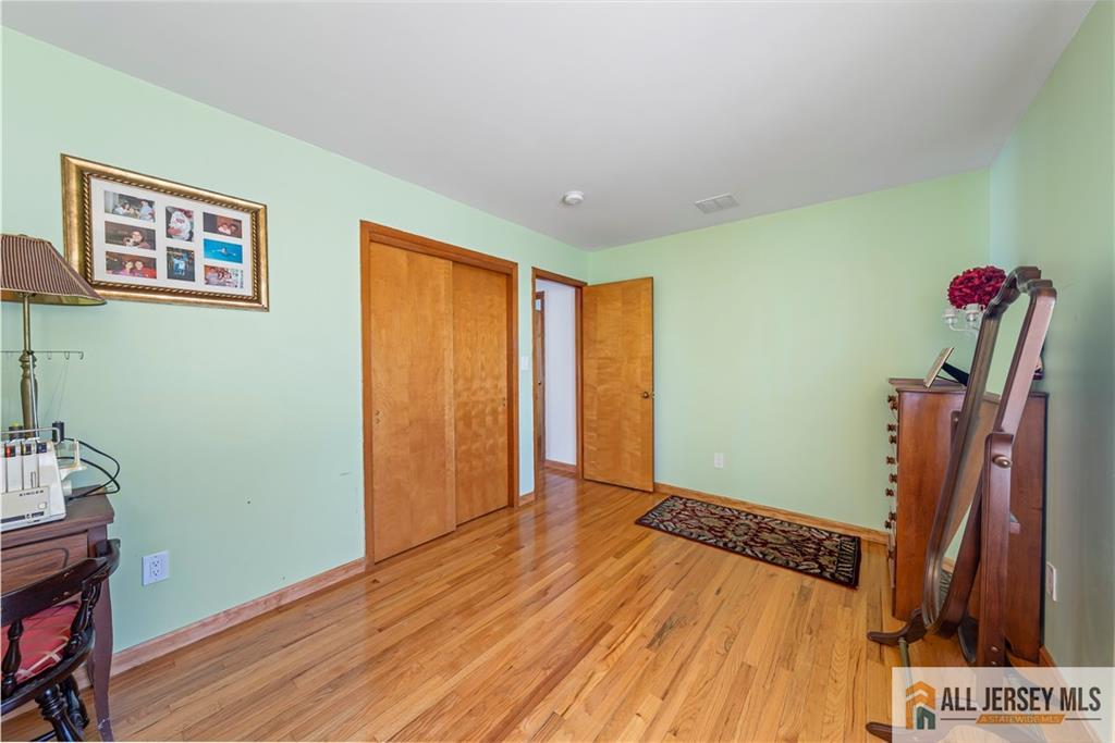 7 Madaline Drive, Edison, New Jersey image 14