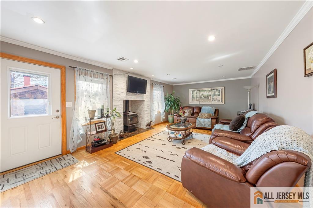 7 Madaline Drive, Edison, New Jersey image 8