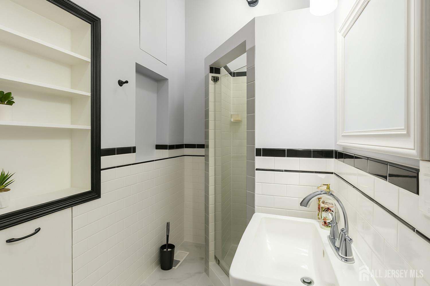 593 W W Hazelwood Avenue, Rahway, New Jersey image 14
