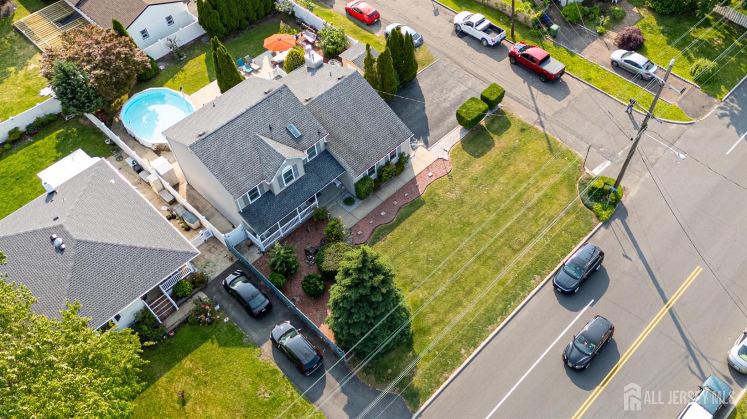 368 S Pine Avenue, Sayreville, New Jersey image 5