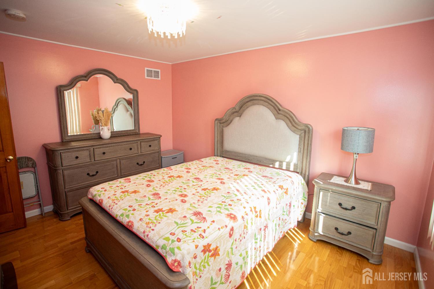 368 S Pine Avenue, Sayreville, New Jersey image 21