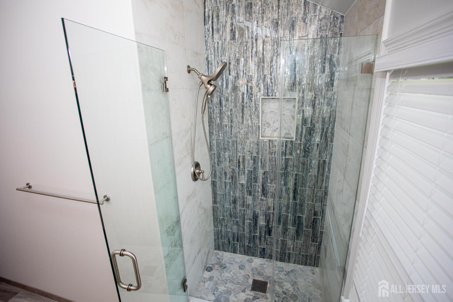 368 S Pine Avenue, Sayreville, New Jersey image 24