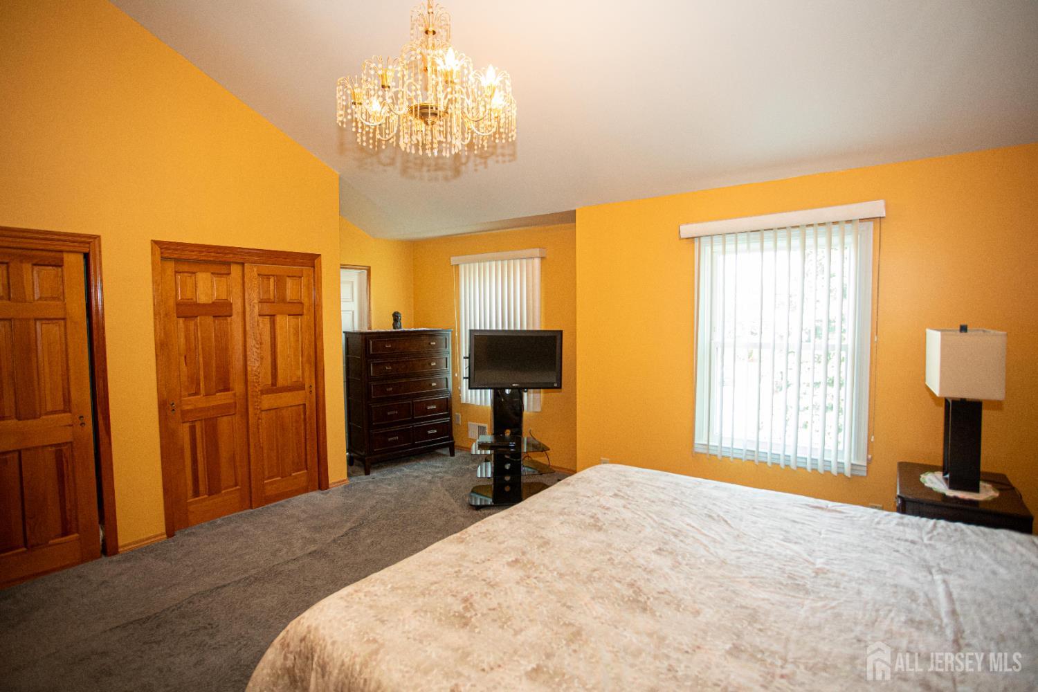 368 S Pine Avenue, Sayreville, New Jersey image 20