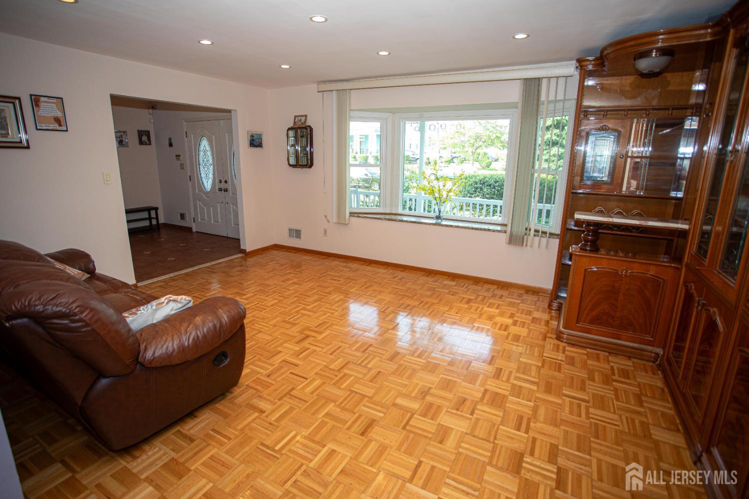 368 S Pine Avenue, Sayreville, New Jersey image 17
