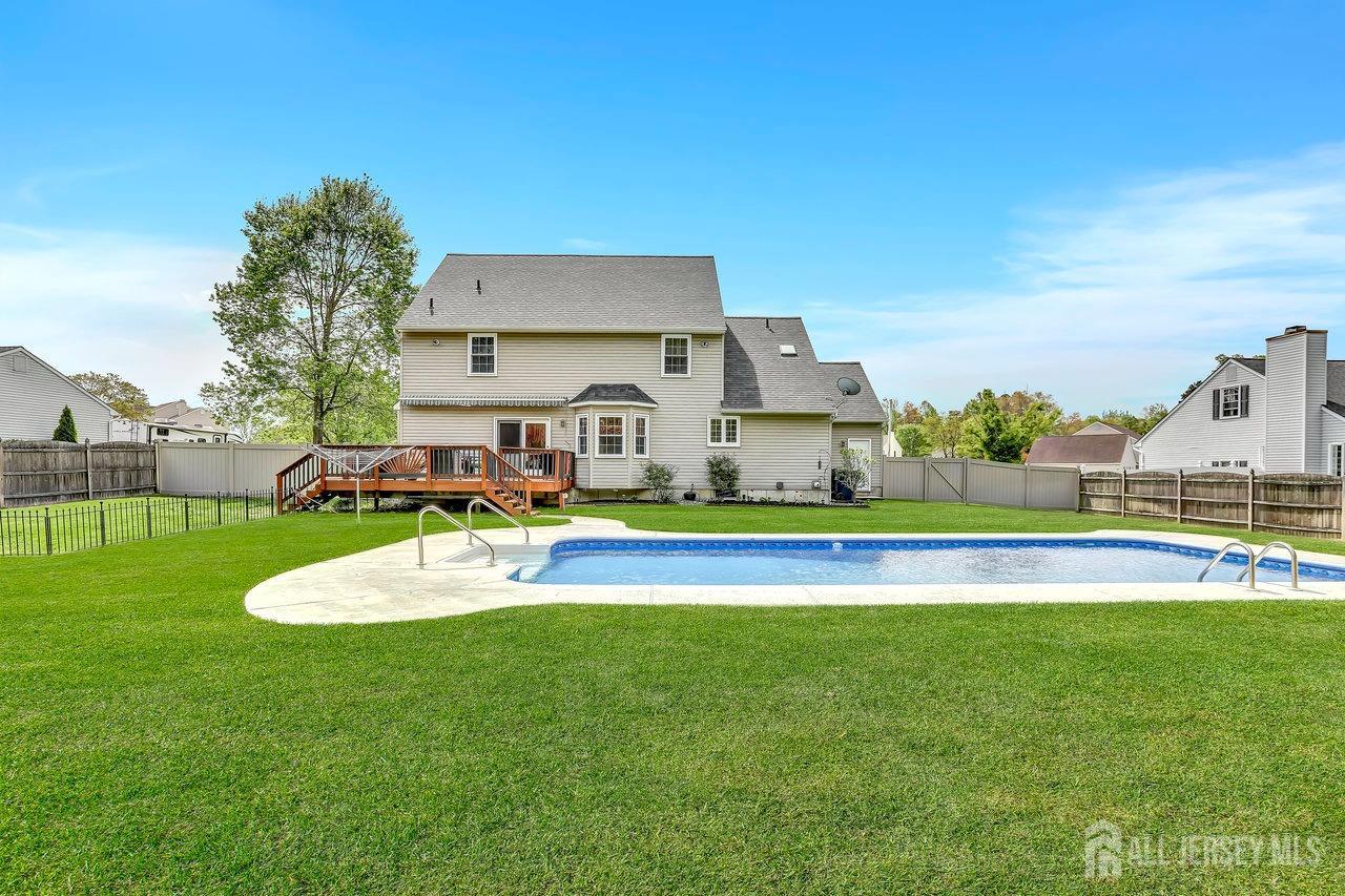 1427 Swan Lane, Harrison, New Jersey image 34