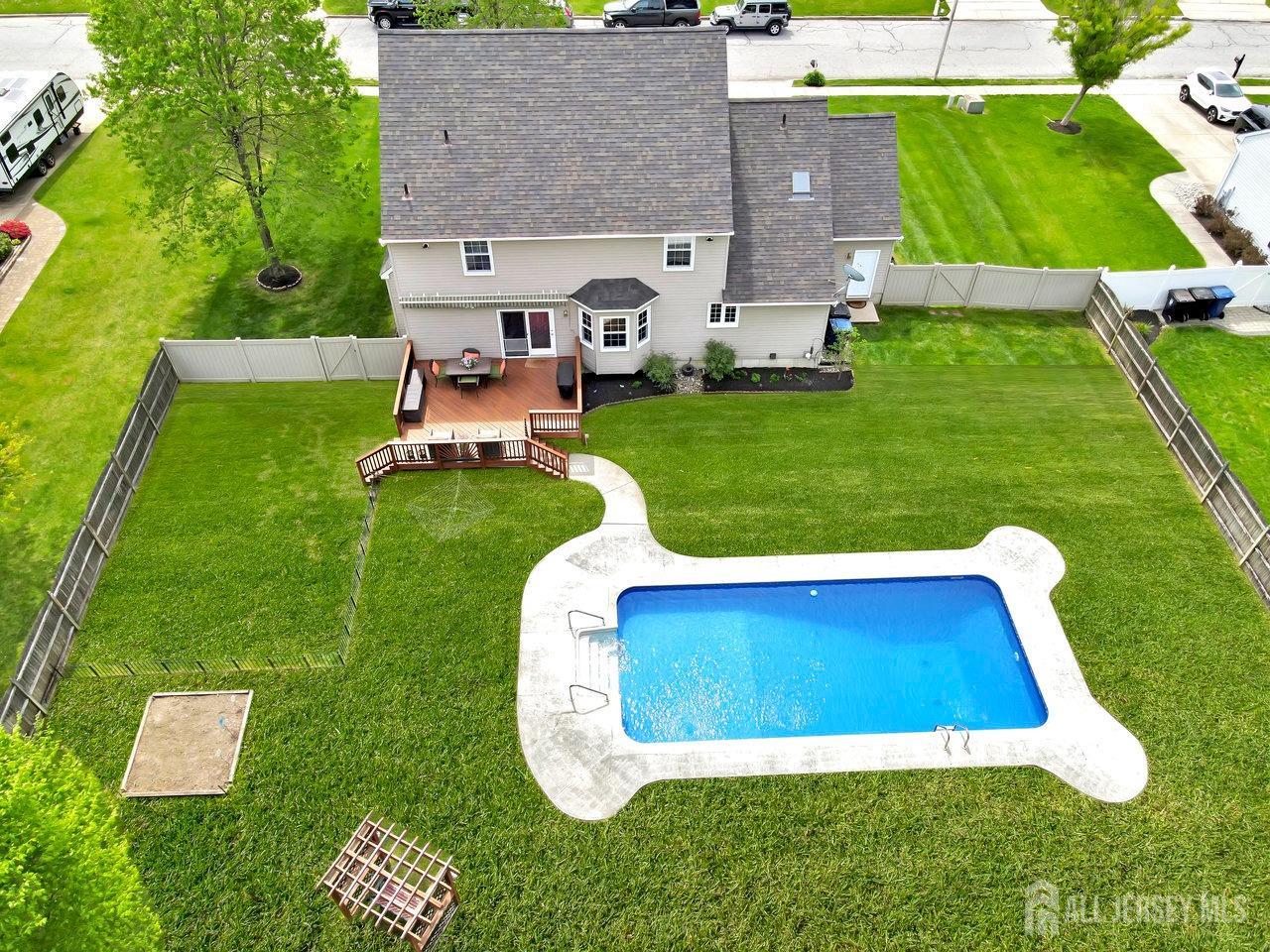 1427 Swan Lane, Harrison, New Jersey image 40