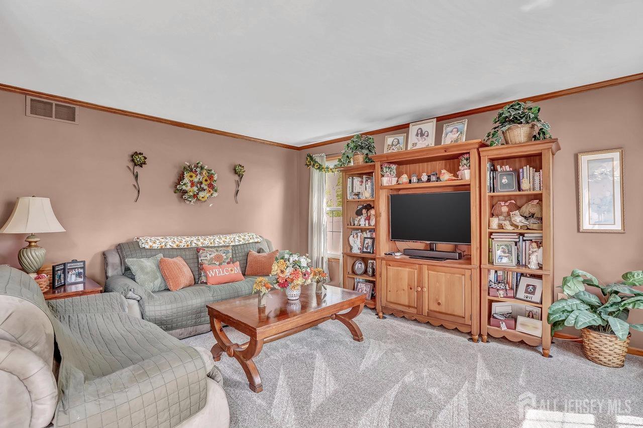 1427 Swan Lane, Harrison, New Jersey image 10