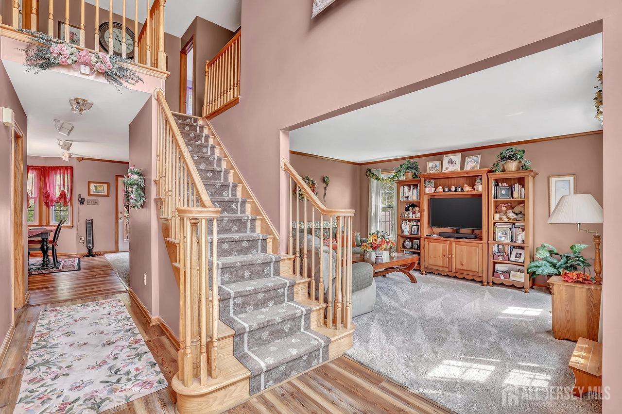 1427 Swan Lane, Harrison, New Jersey image 4