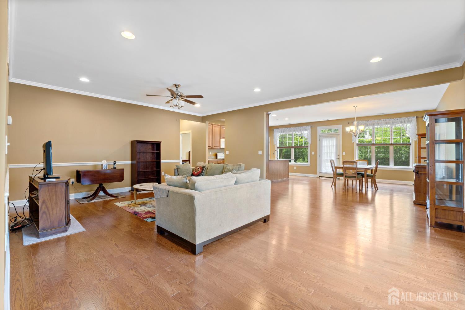 72 Wintergreen Drive, Manalapan, New Jersey image 7