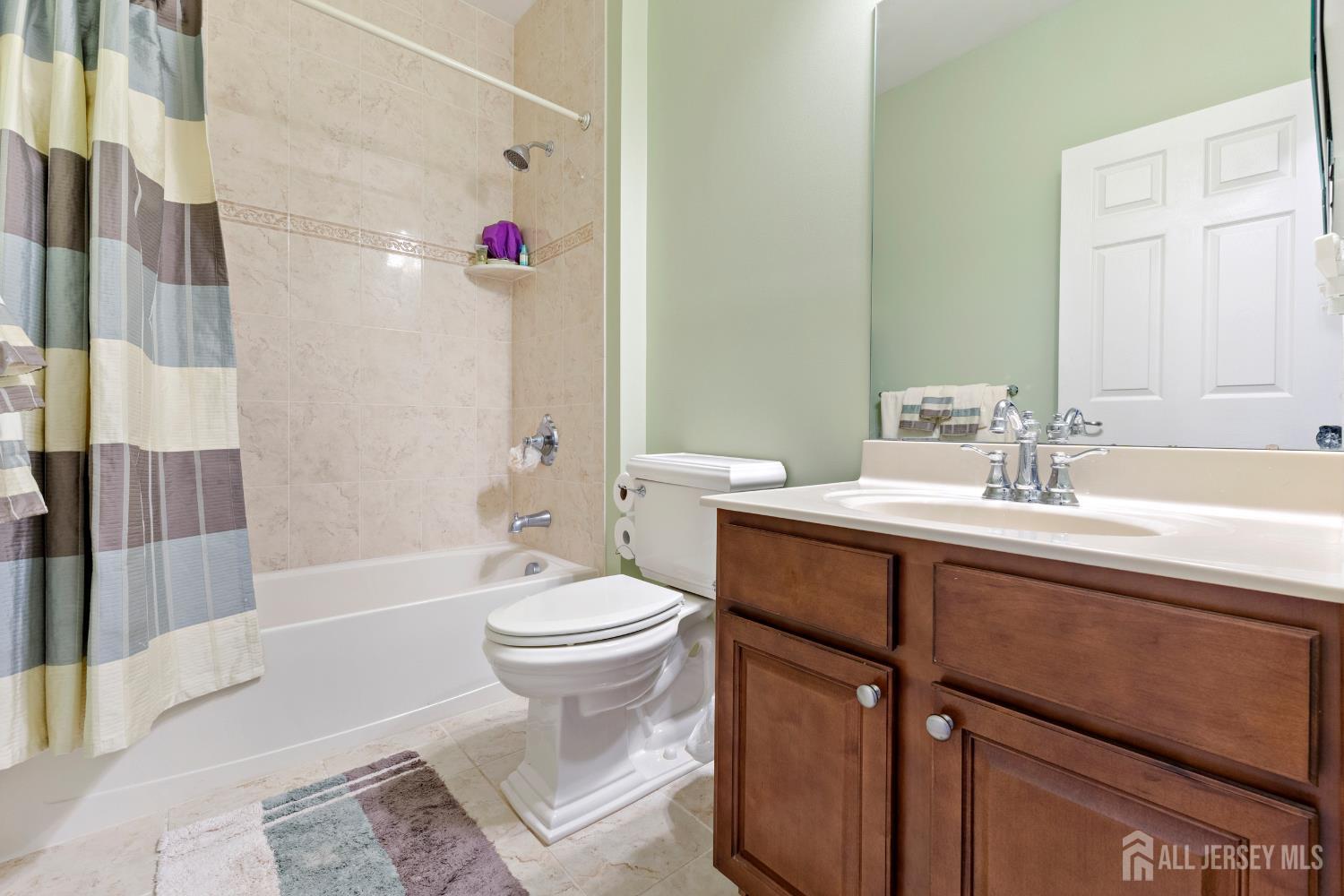 72 Wintergreen Drive, Manalapan, New Jersey image 28