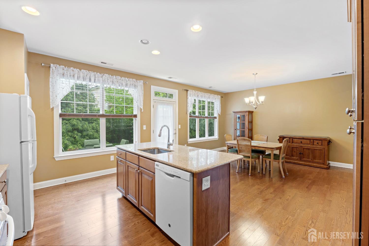 72 Wintergreen Drive, Manalapan, New Jersey image 15