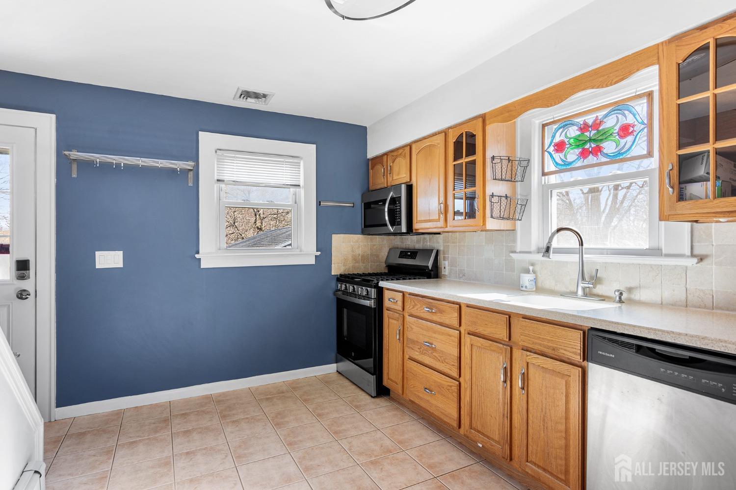 136 Pearl Street, Bridgewater, New Jersey image 17