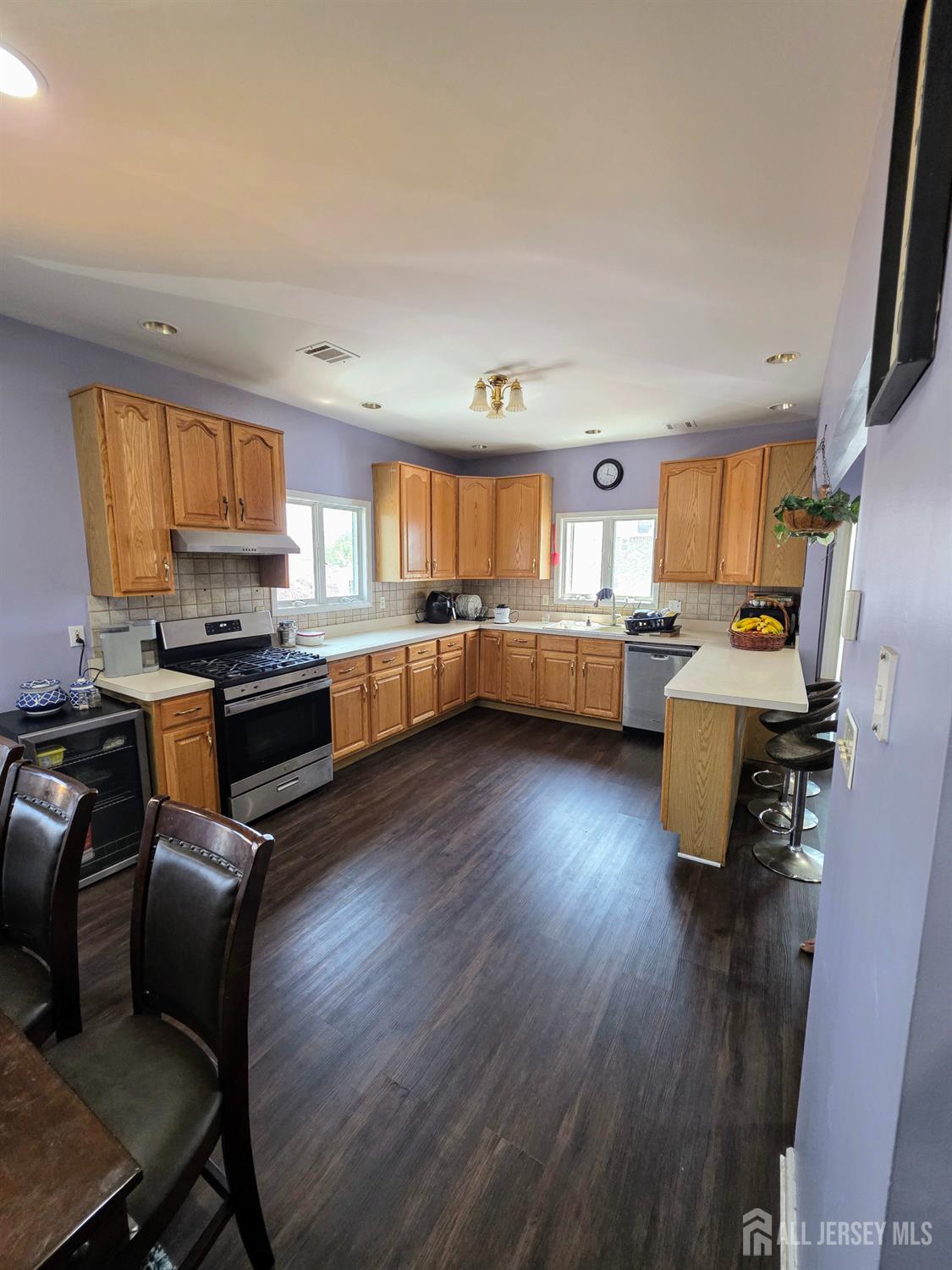 126 Holly Street, Port Reading, New Jersey image 19