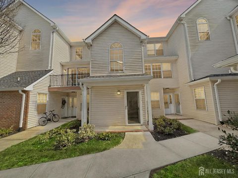 Townhouse For Sale - 1212 Plymouth Road<br/> Middlesex County, North Brunswick, NJ 08902
