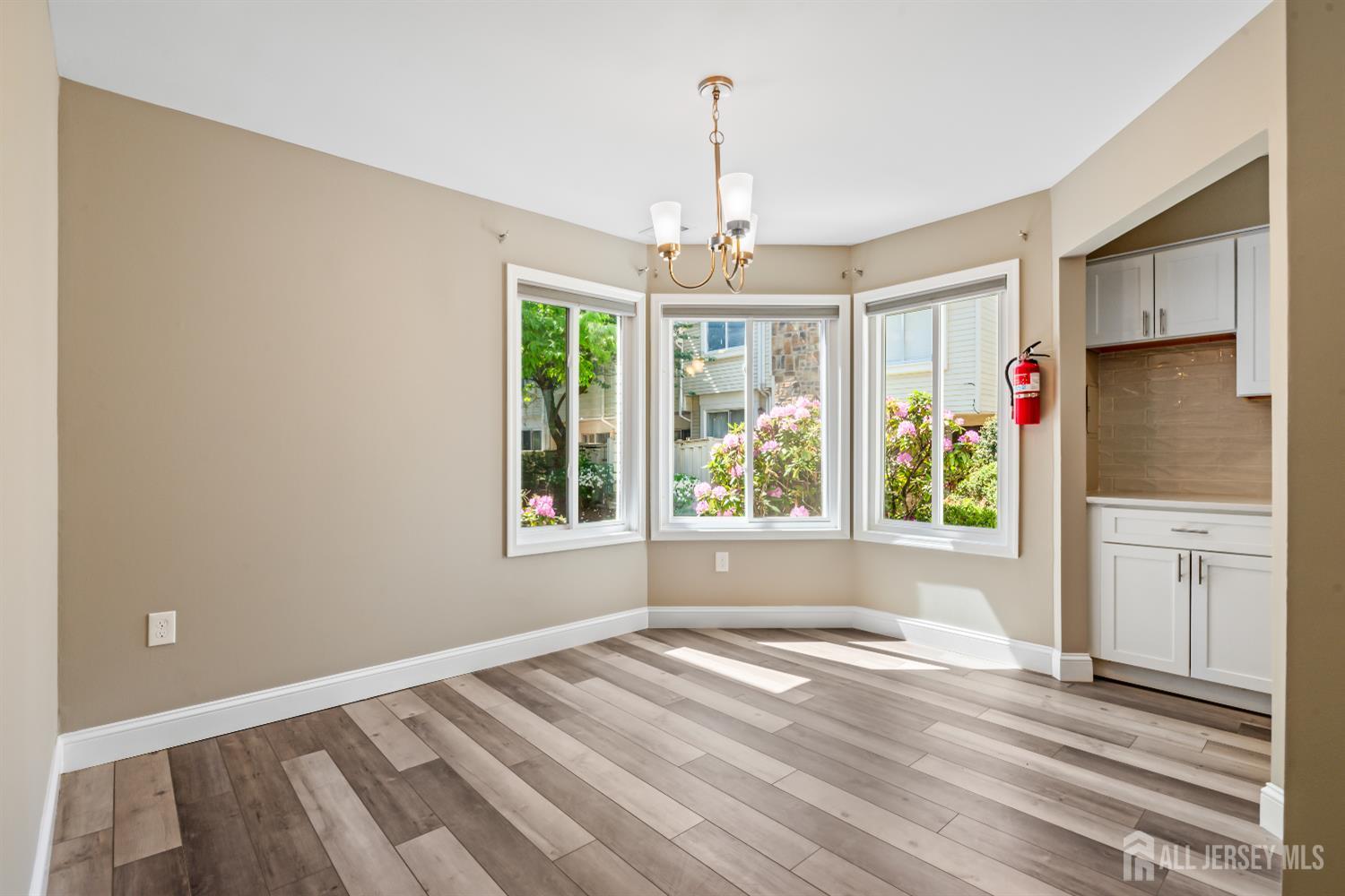 1018 Schmidt Lane, North Brunswick, New Jersey image 6