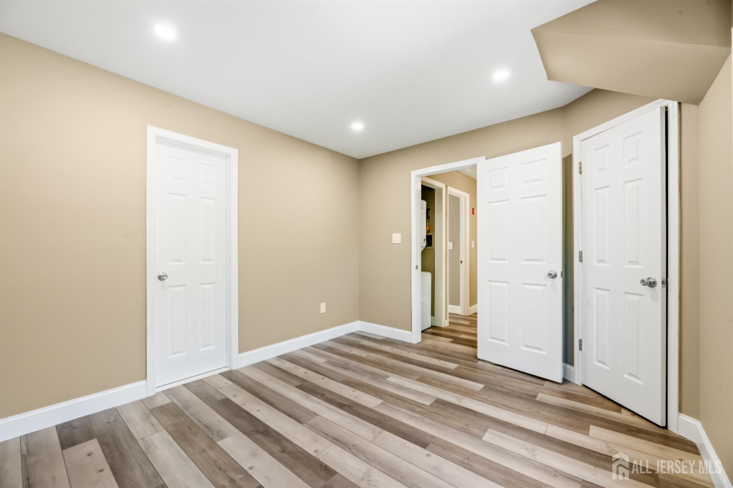1018 Schmidt Lane, North Brunswick, New Jersey image 19