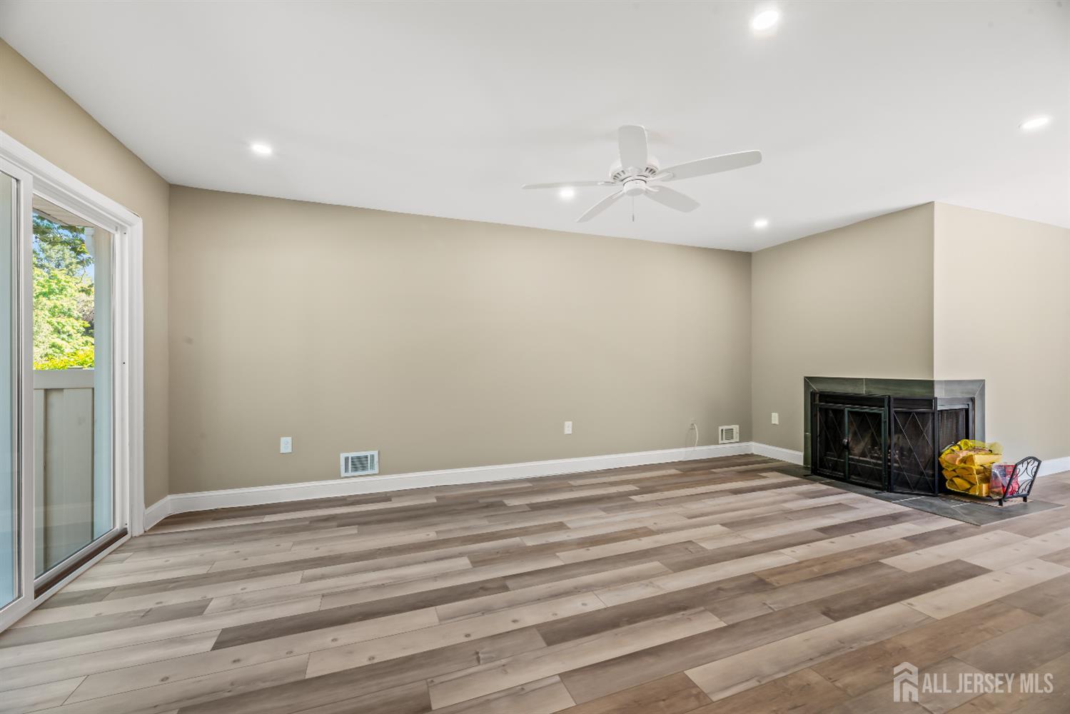1018 Schmidt Lane, North Brunswick, New Jersey image 4