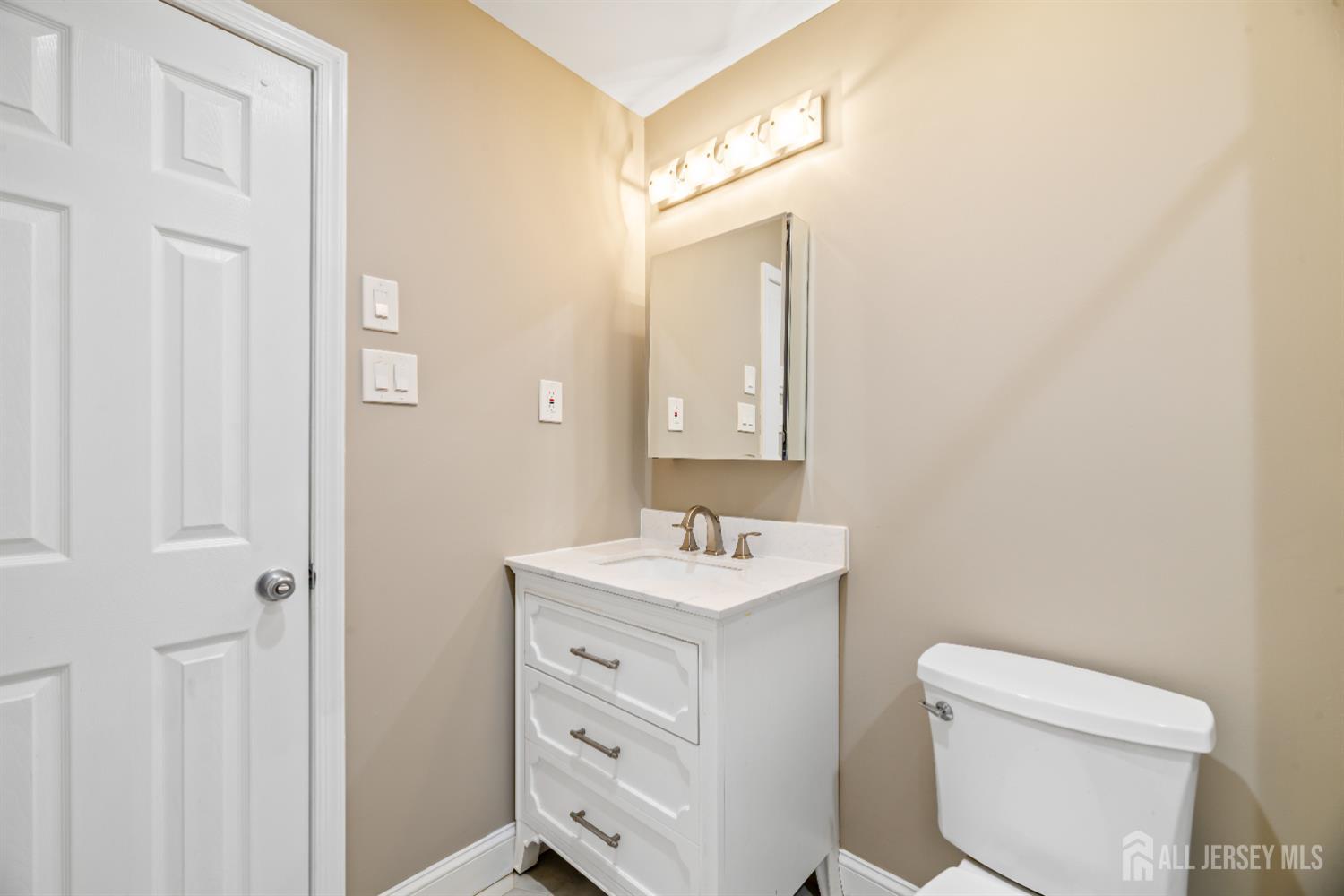1018 Schmidt Lane, North Brunswick, New Jersey image 17