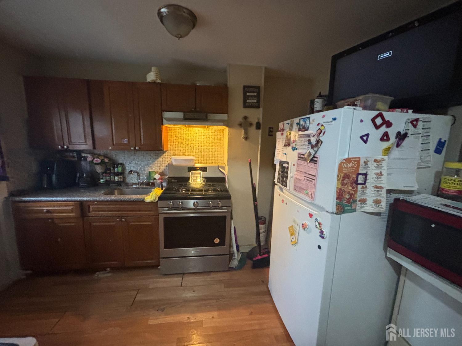 166 Fulton Street, New Brunswick, New Jersey image 6