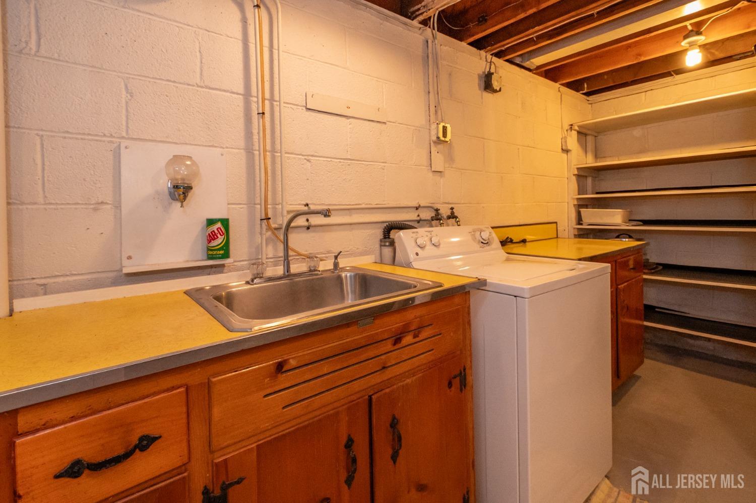 220 Washington Avenue, Milltown, New Jersey image 32