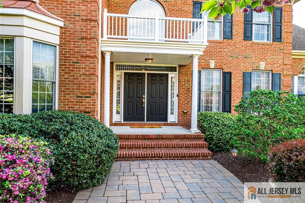 Photo 1 of 29 — 5 Erin Court, South Brunswick, NJ 08824