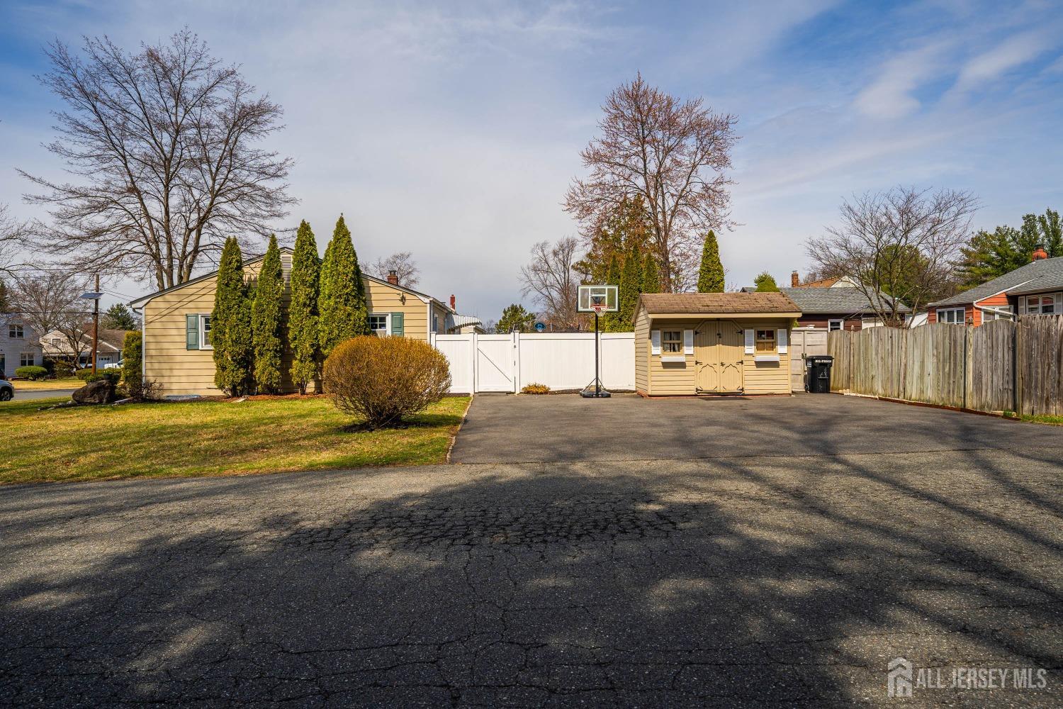 2555 Linden Avenue, South Plainfield, New Jersey image 23